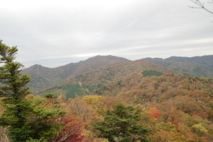 三方山ルートの尾根