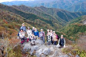 白岩山